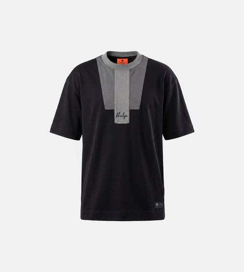 THREEFORM OVERSIZE-FIT T-Shirt