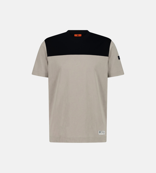 CONTRAST REGULAR-FIT T-Shirt
